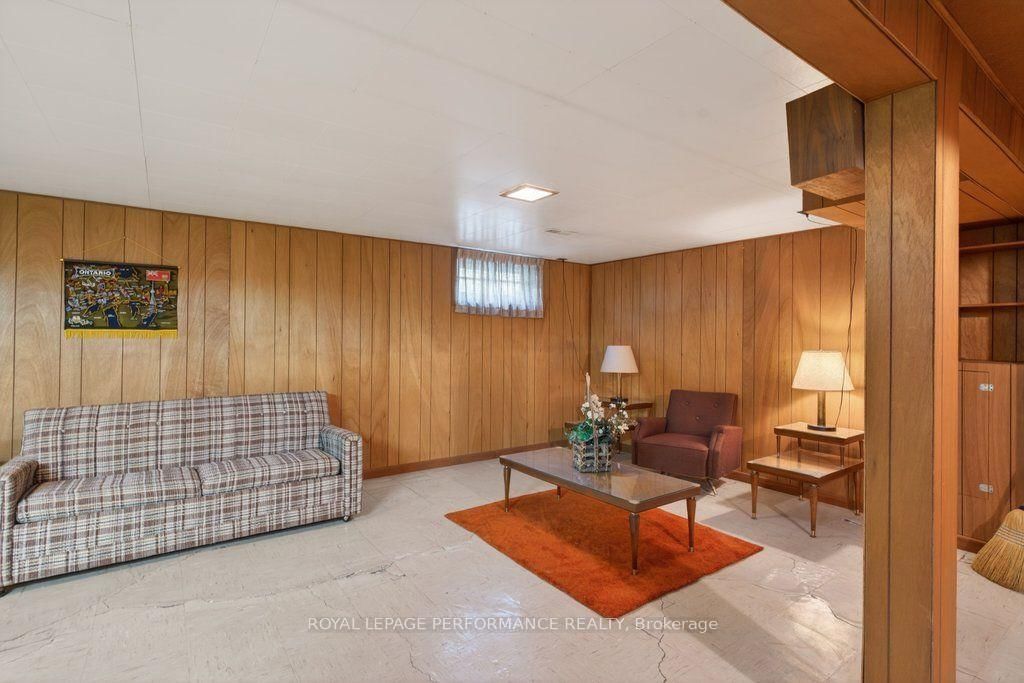 2184 Melfort Street • Ottawa, ON photo 27