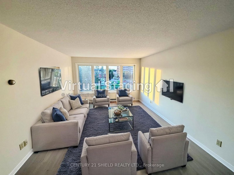121 Water St W photo 4