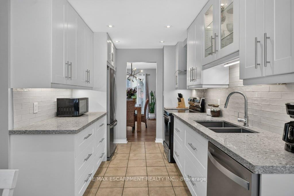 24 Braeheid Avenue • Hamilton, ON photo 14