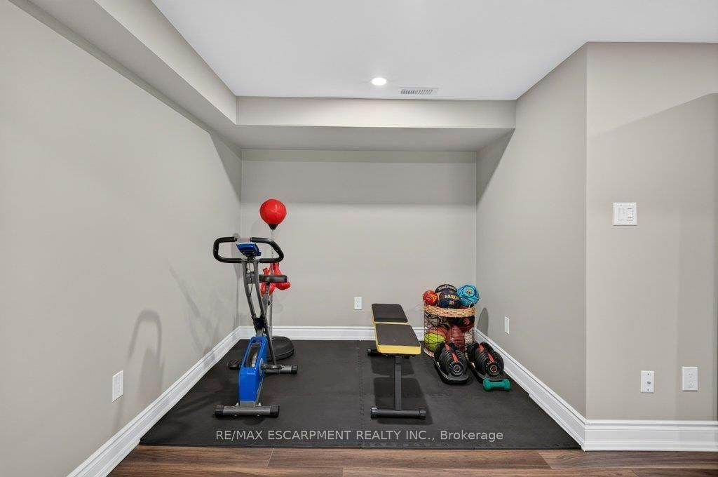 24 Braeheid Avenue • Hamilton, ON photo 33