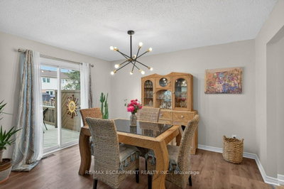 24 Braeheid Avenue • Hamilton, ON photo 9