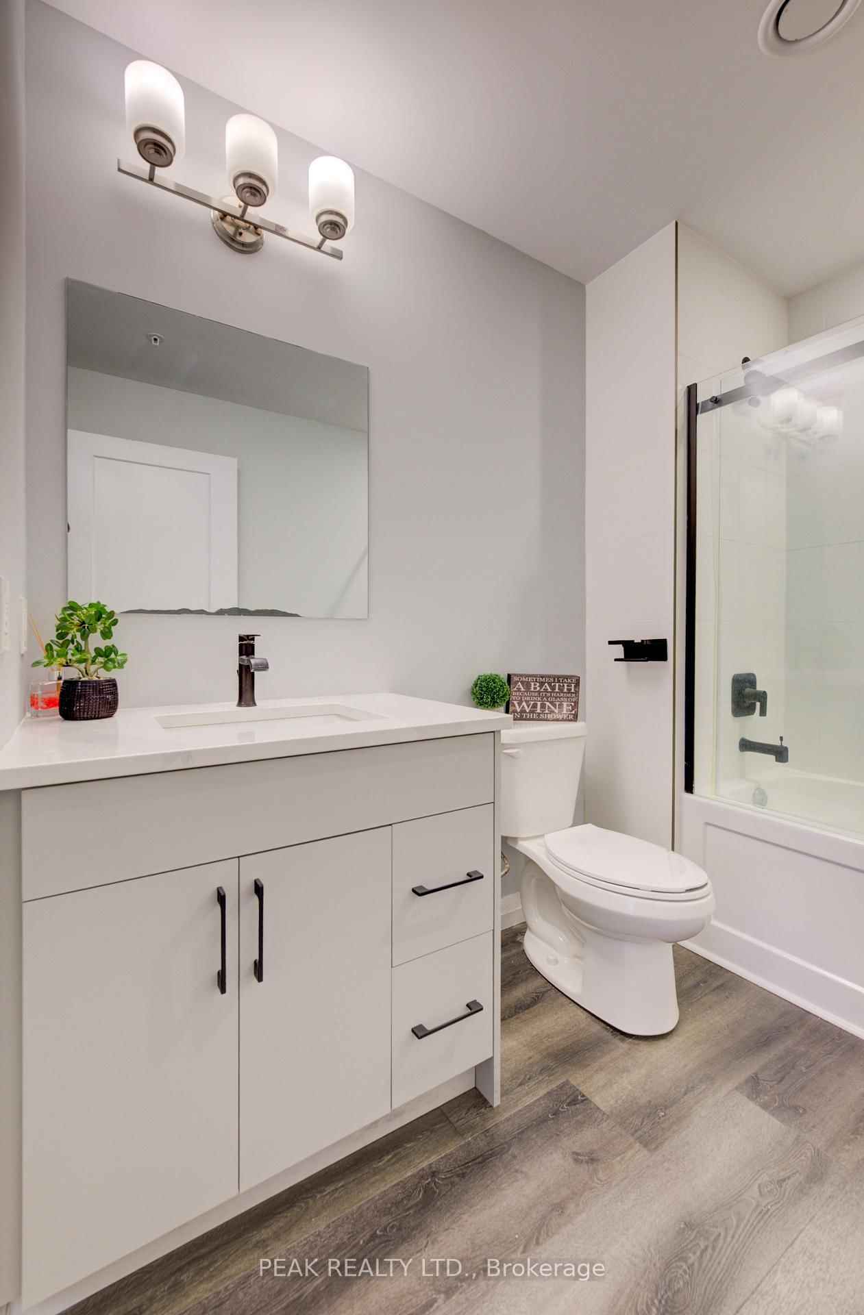 60 W Charles • #201 • Kitchener, ON photo 17