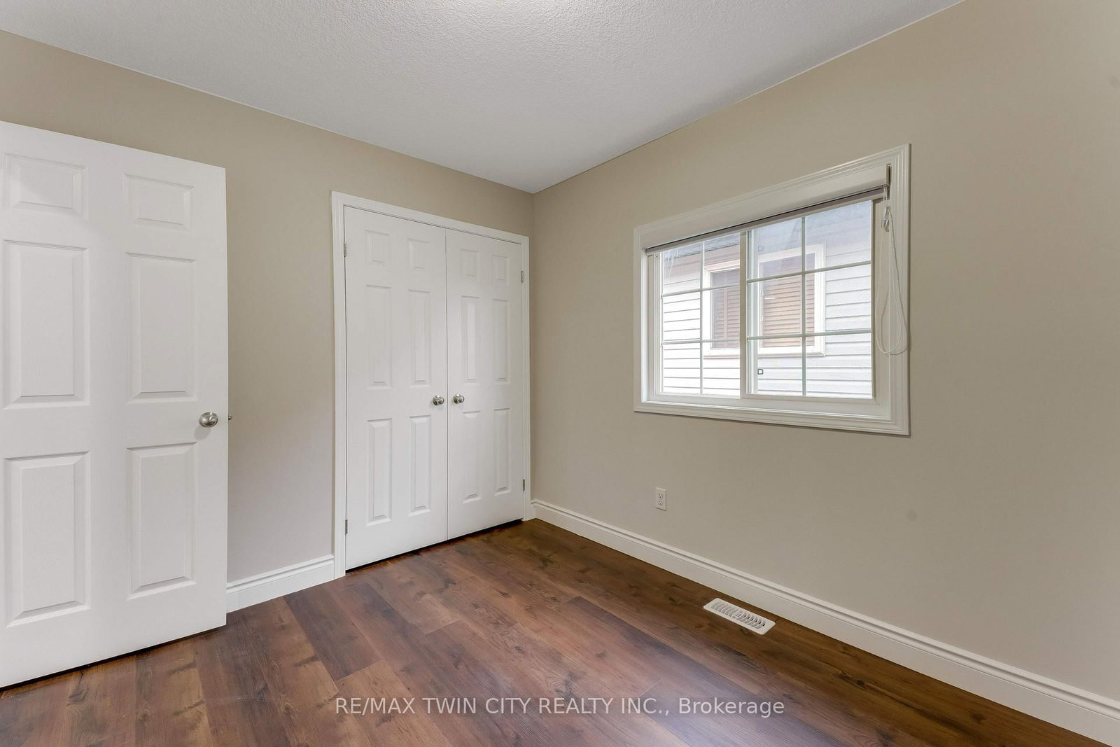 1263 Countrystone Drive • Kitchener, ON photo 18
