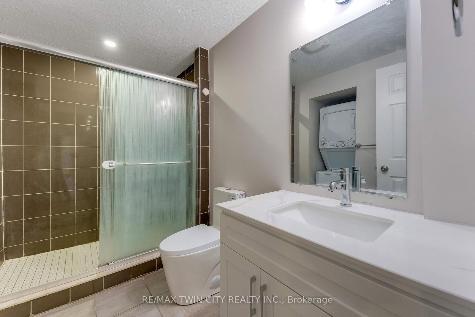 1263 Countrystone Drive • Kitchener, ON photo 37