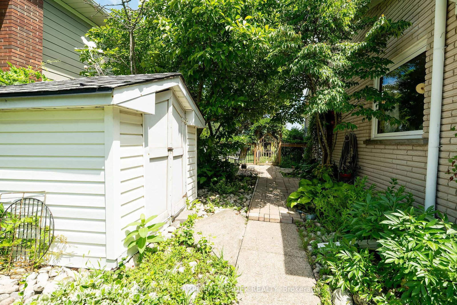 1129 SCENIC Drive • Hamilton, ON photo 41