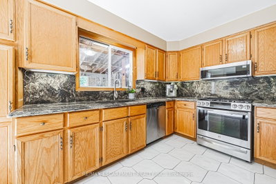 19 Glenhaven Court • Hamilton, ON photo 9