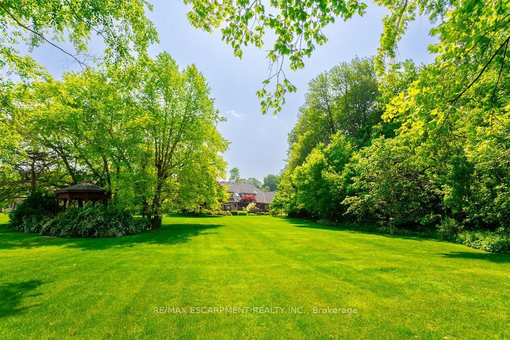 27 Blackberry Place • Hamilton, ON photo 43