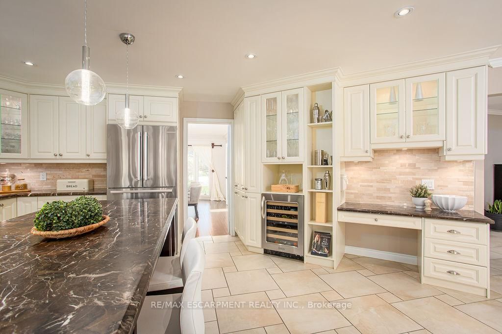 27 Blackberry Place • Hamilton, ON photo 8