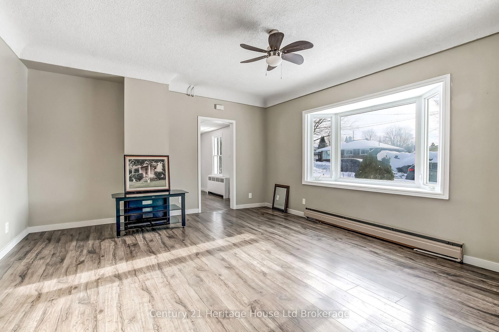 152 E Charles Street • Ingersoll, ON photo 5