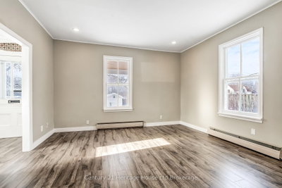152 E Charles Street • Ingersoll, ON photo 8