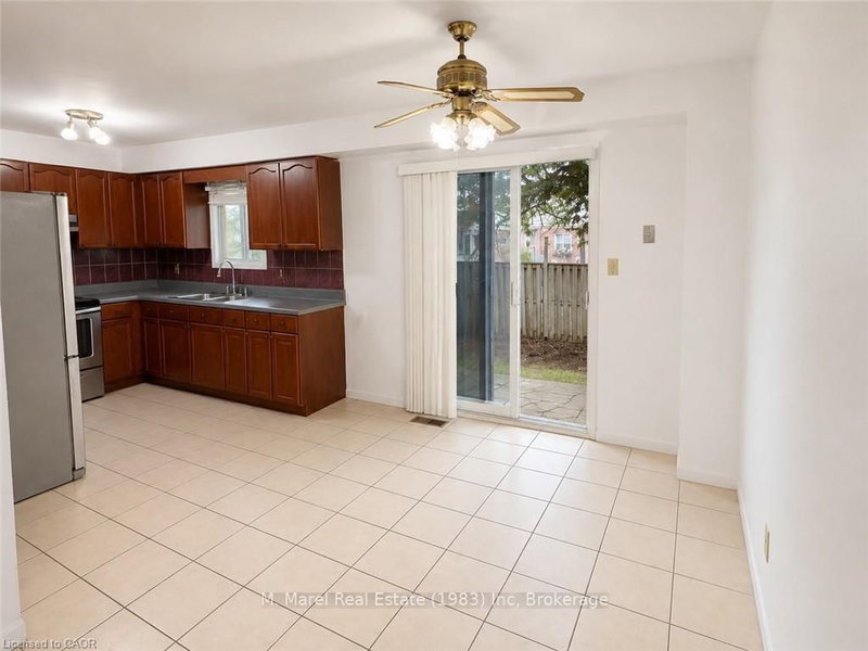 10 Jeanette Ave photo 4