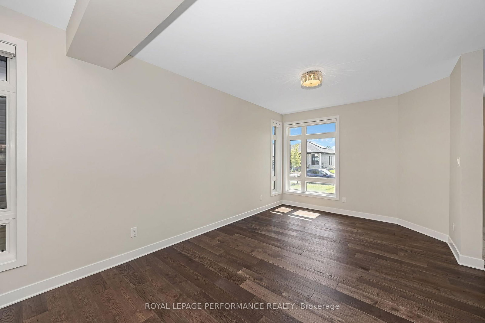 414 Longworth Avenue • Ottawa, ON photo 4