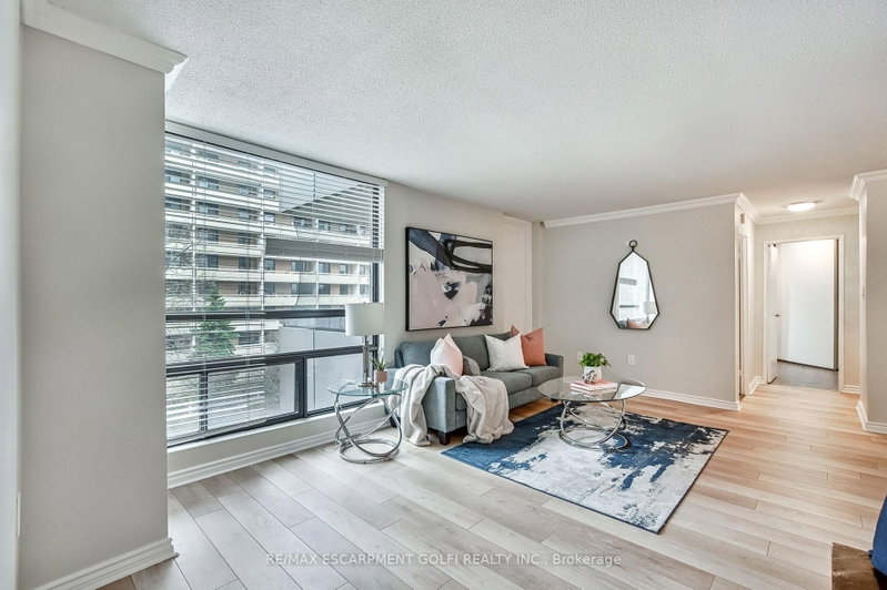 305 - 222 Jackson Street W