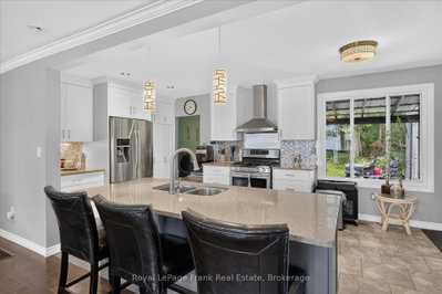 731 Harper Road • Peterborough, ON photo 9