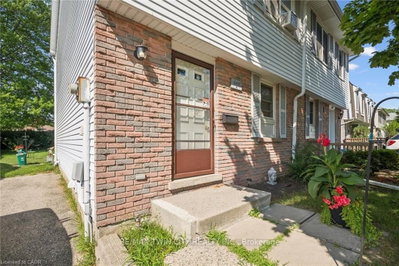 Unit A — 264 Northlake Drive — photo 4