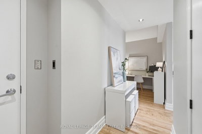 330 S Loretta Avenue • #301 • Ottawa, ON photo 6