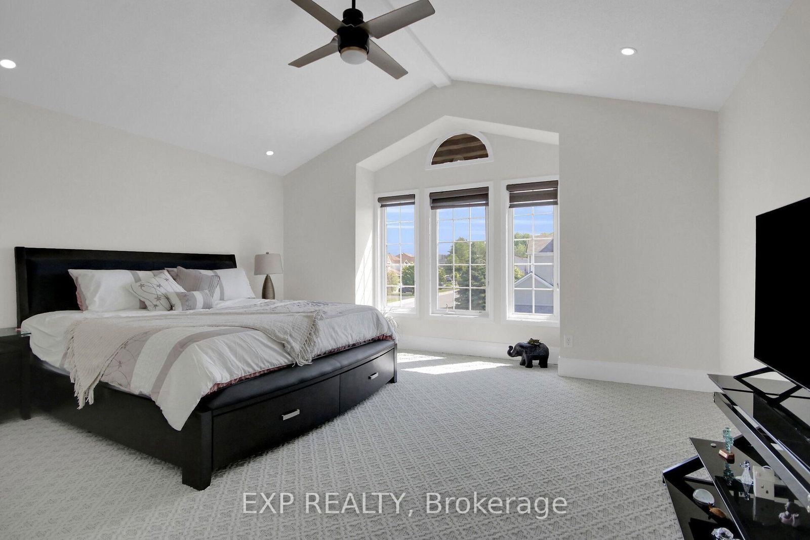 860 Percifor Way • Ottawa, ON photo 24