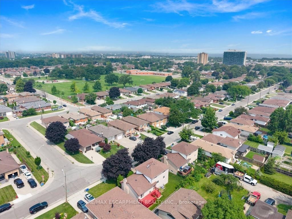 345 BERKINDALE Drive • Hamilton, ON photo 38