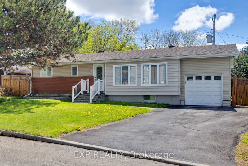 888 CHARLESWOOD Avenue, Ottawa