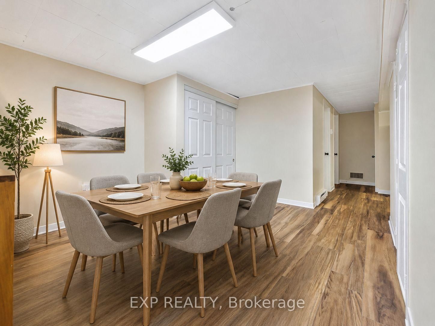 888 CHARLESWOOD Avenue • Ottawa, ON photo 32