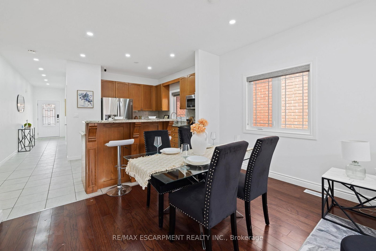 39 McKibbon Avenue • Hamilton, ON photo 13