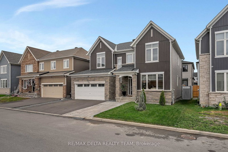 748 Vennecy Terrace, Ottawa