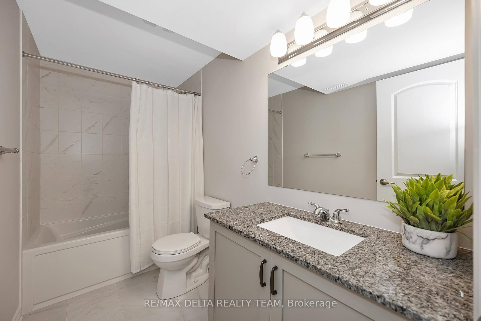 748 Vennecy Terrace • Ottawa, ON photo 30