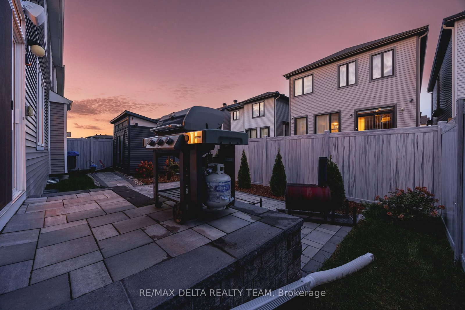 748 Vennecy Terrace • Ottawa, ON photo 37