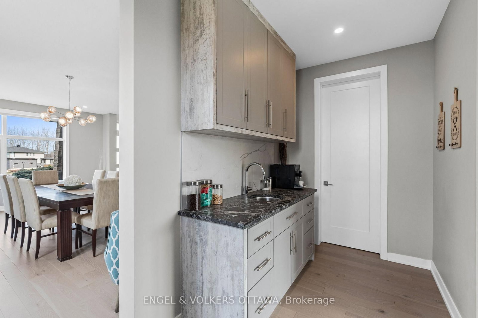 532 Leimerk Court • Ottawa, ON photo 16