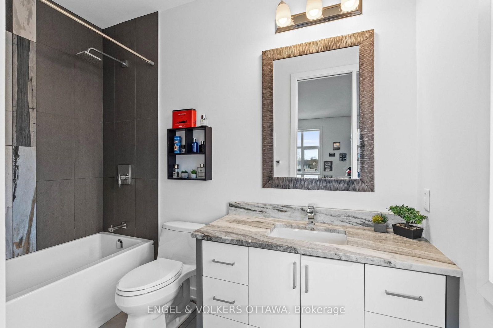 532 Leimerk Court • Ottawa, ON photo 38