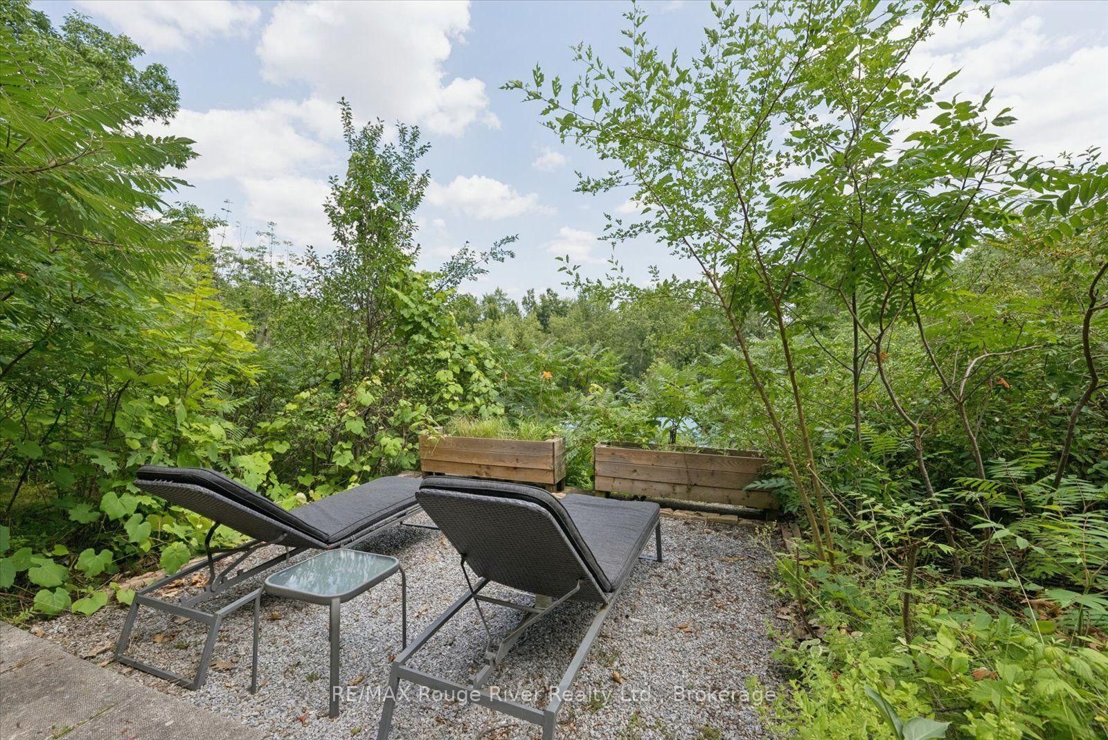 734 Marble Point Road • Limoges, ON photo 29