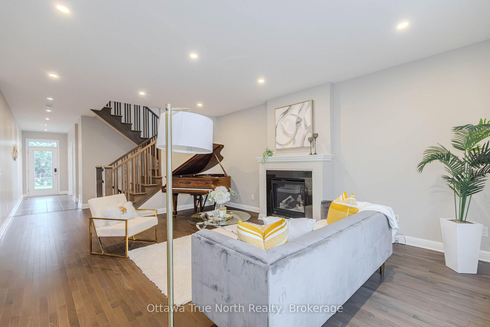 373 Huntsville Drive • Ottawa, ON photo 11