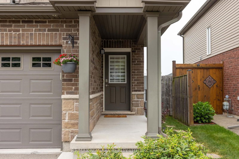 8844 Silverstar Court