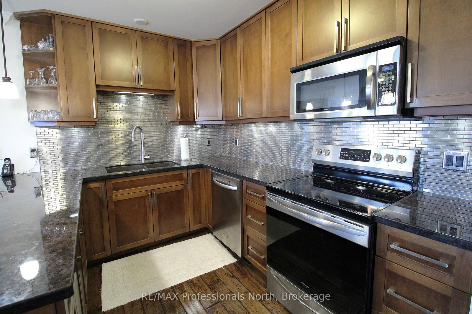 26 Dairy Lane • #402 • Huntsville, ON photo 13