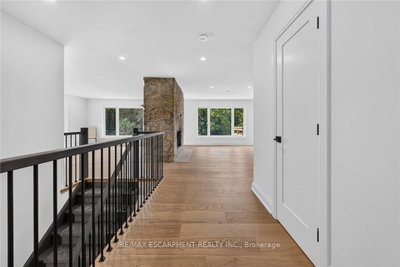 1376 Mineral Springs Road • Hamilton, ON photo 5