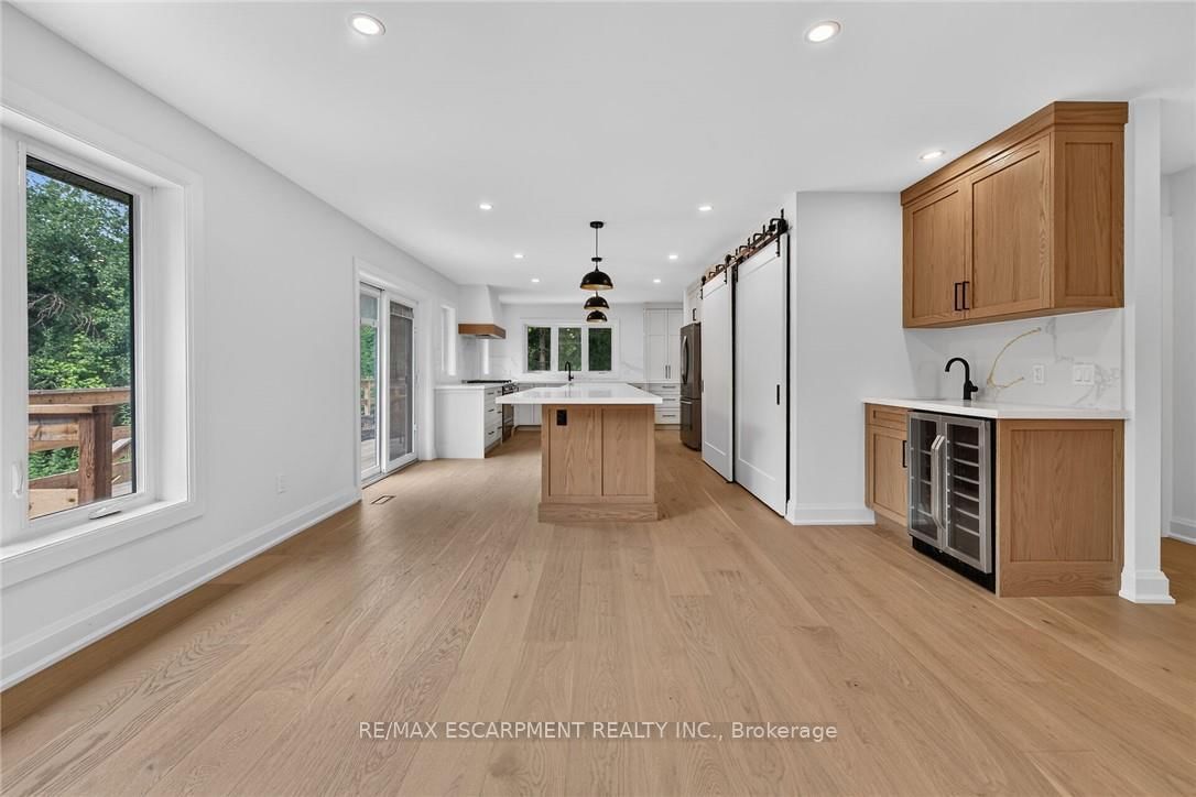 1376 Mineral Springs Road • Hamilton, ON photo 6