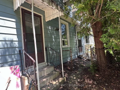 9 Norfolk Street N — photo 4