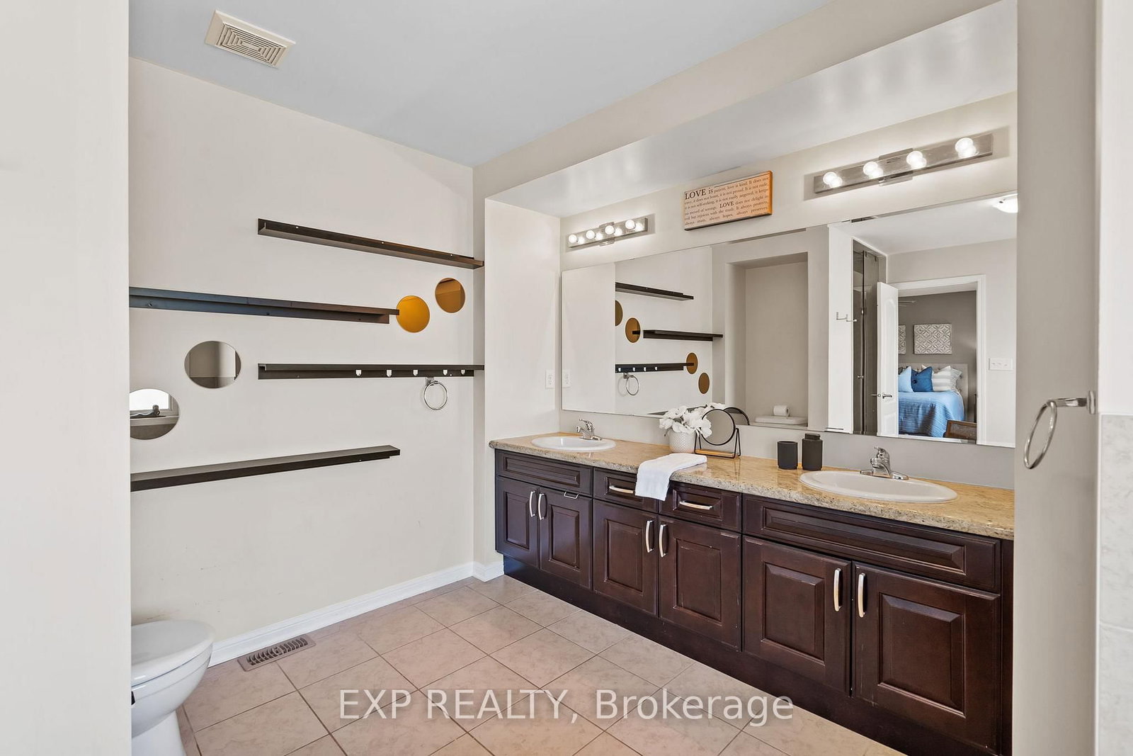 28 Ohara Lane • Hamilton, ON photo 22