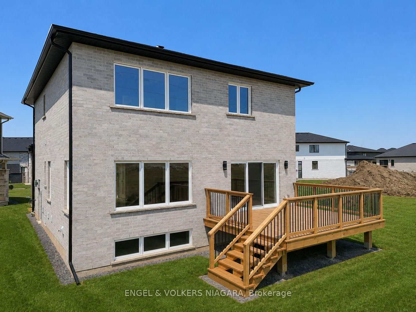 25 Elvira Way • Thorold, ON photo 18