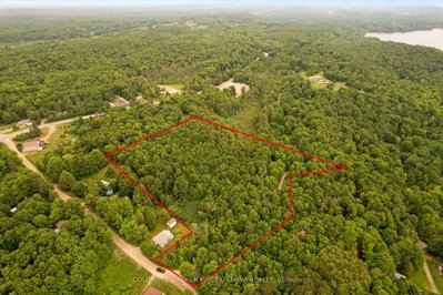 1039 Sunset Strip Lane • Ompah, ON photo 5