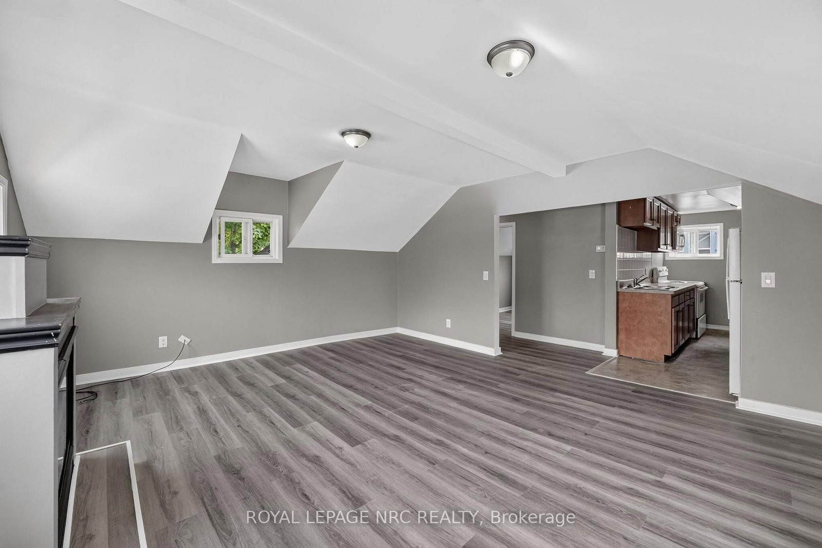 231-233 Jarvis Street • Fort Erie, ON photo 15