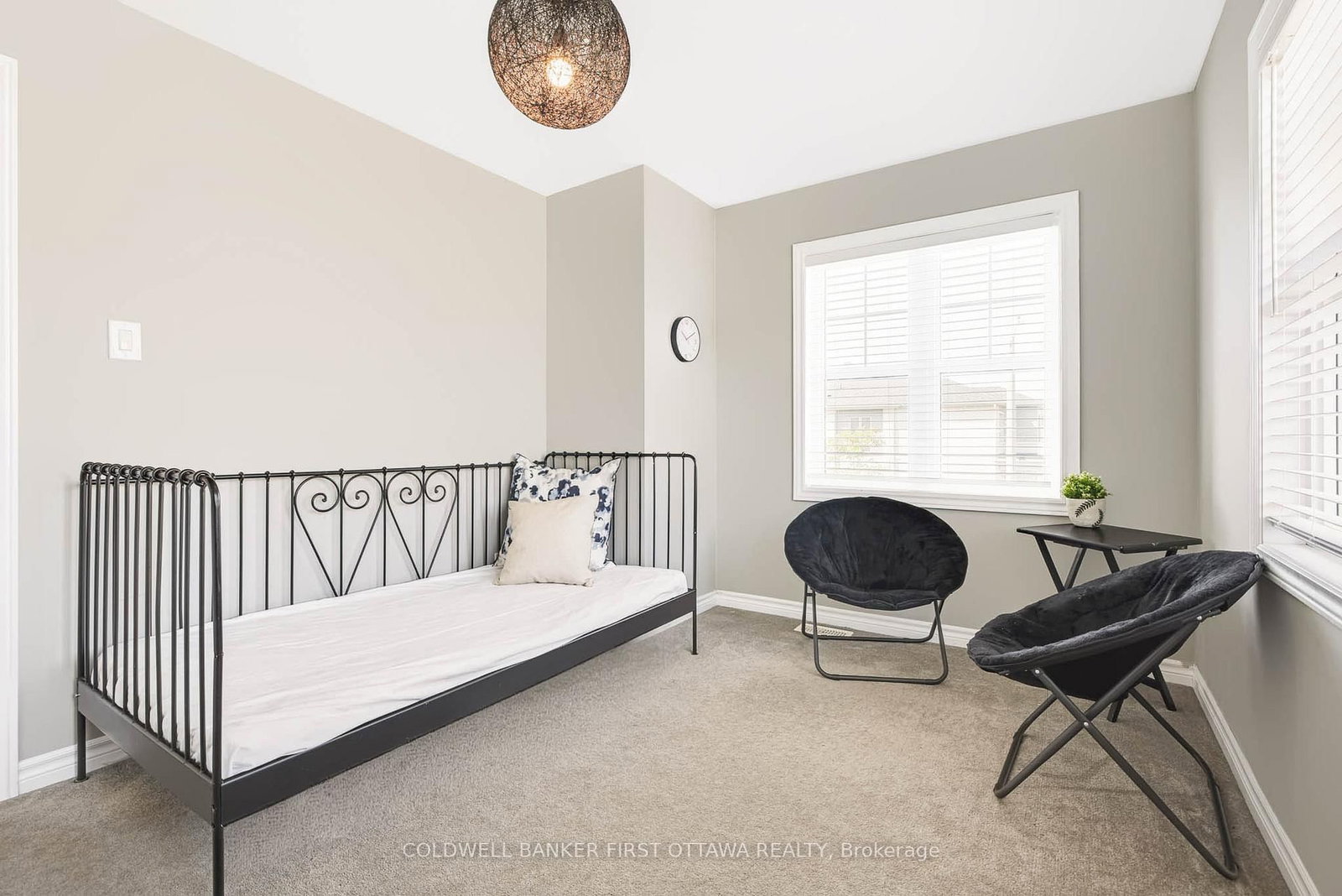 1001 Manege Street • Ottawa, ON photo 24