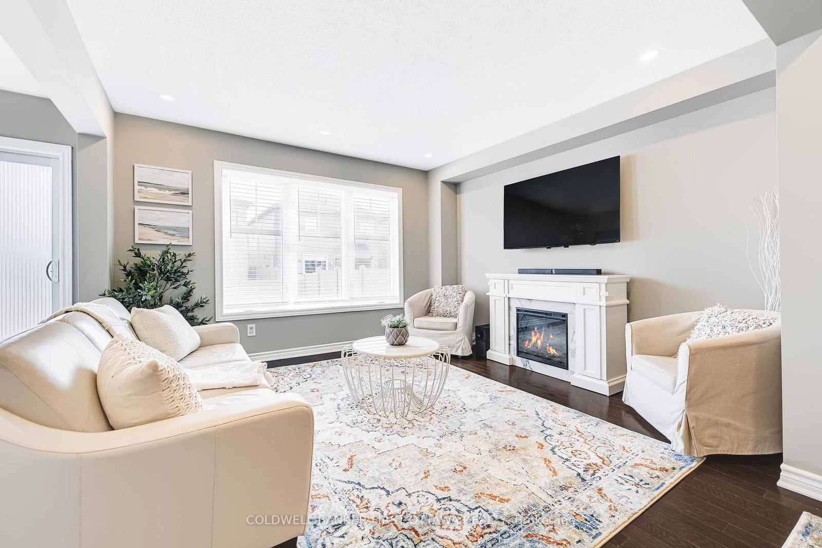 1001 Manege Street • Ottawa, ON photo 5
