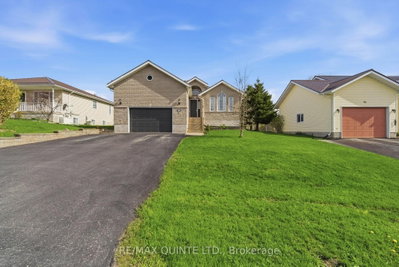 99 McKenzie Street • Madoc, ON photo 2