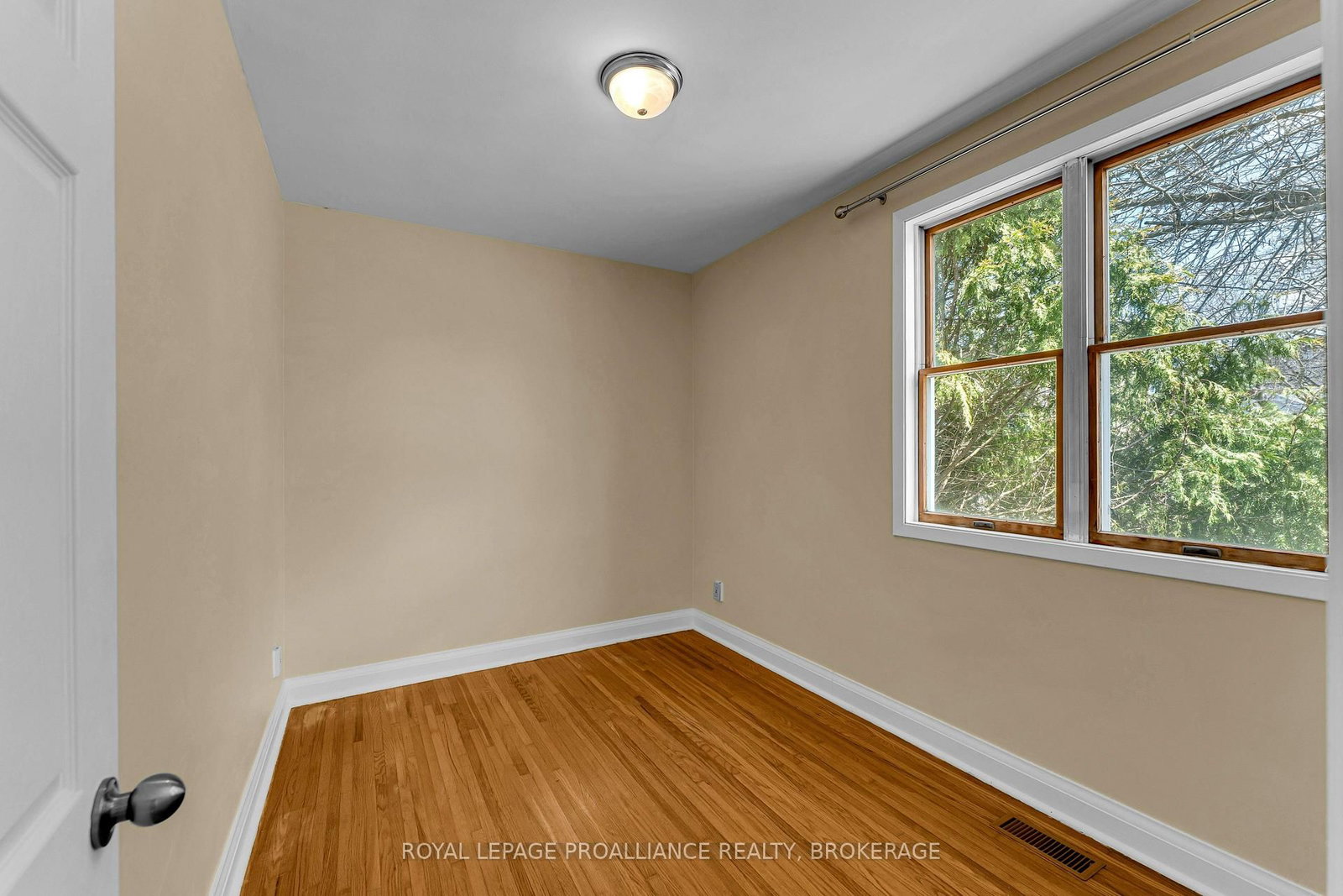 524 College Street • Kingston, ON photo 26