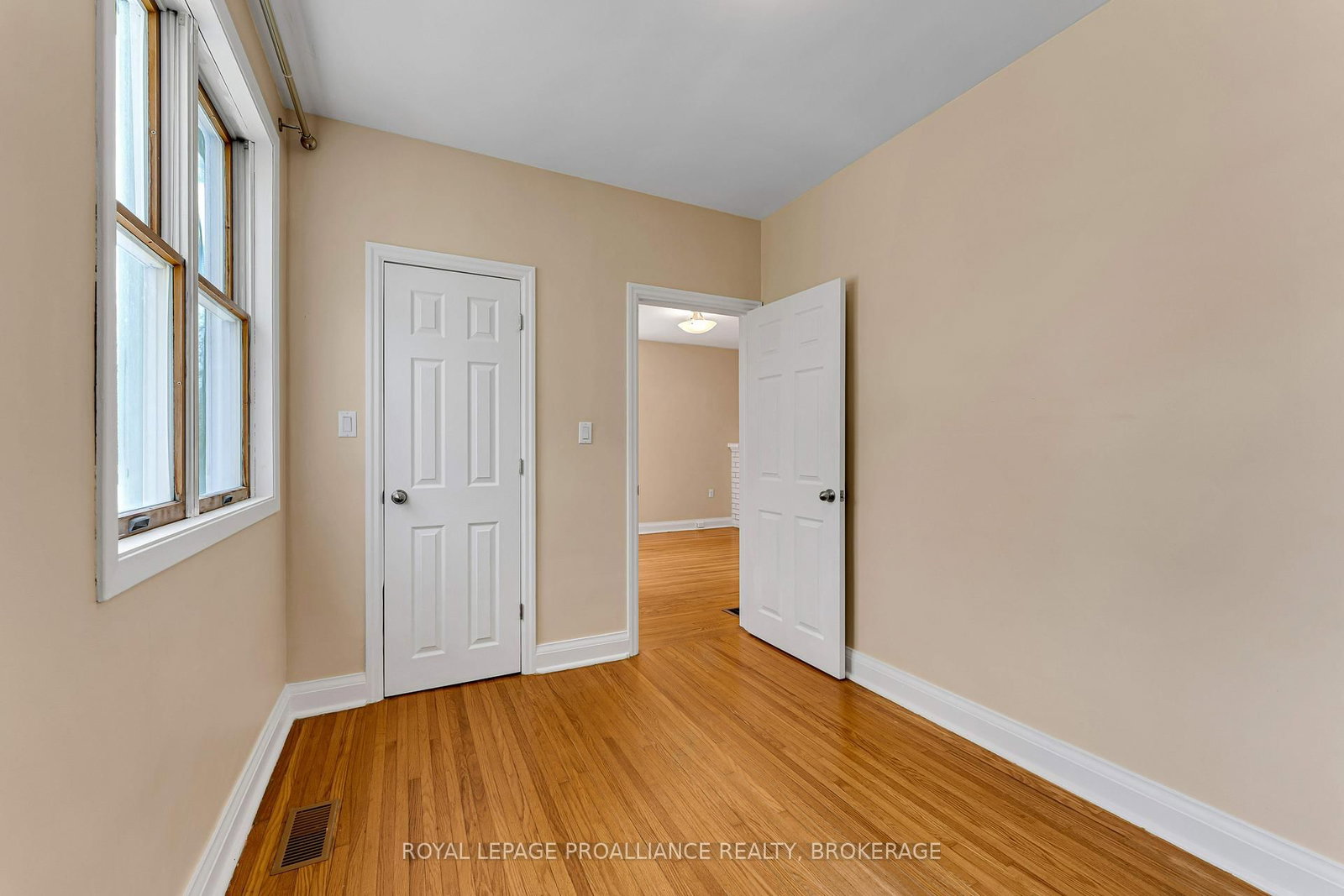 524 College Street • Kingston, ON photo 27