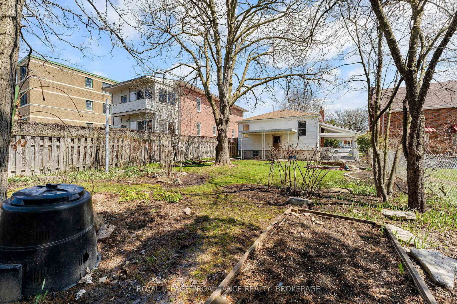 524 College Street • Kingston, ON photo 31