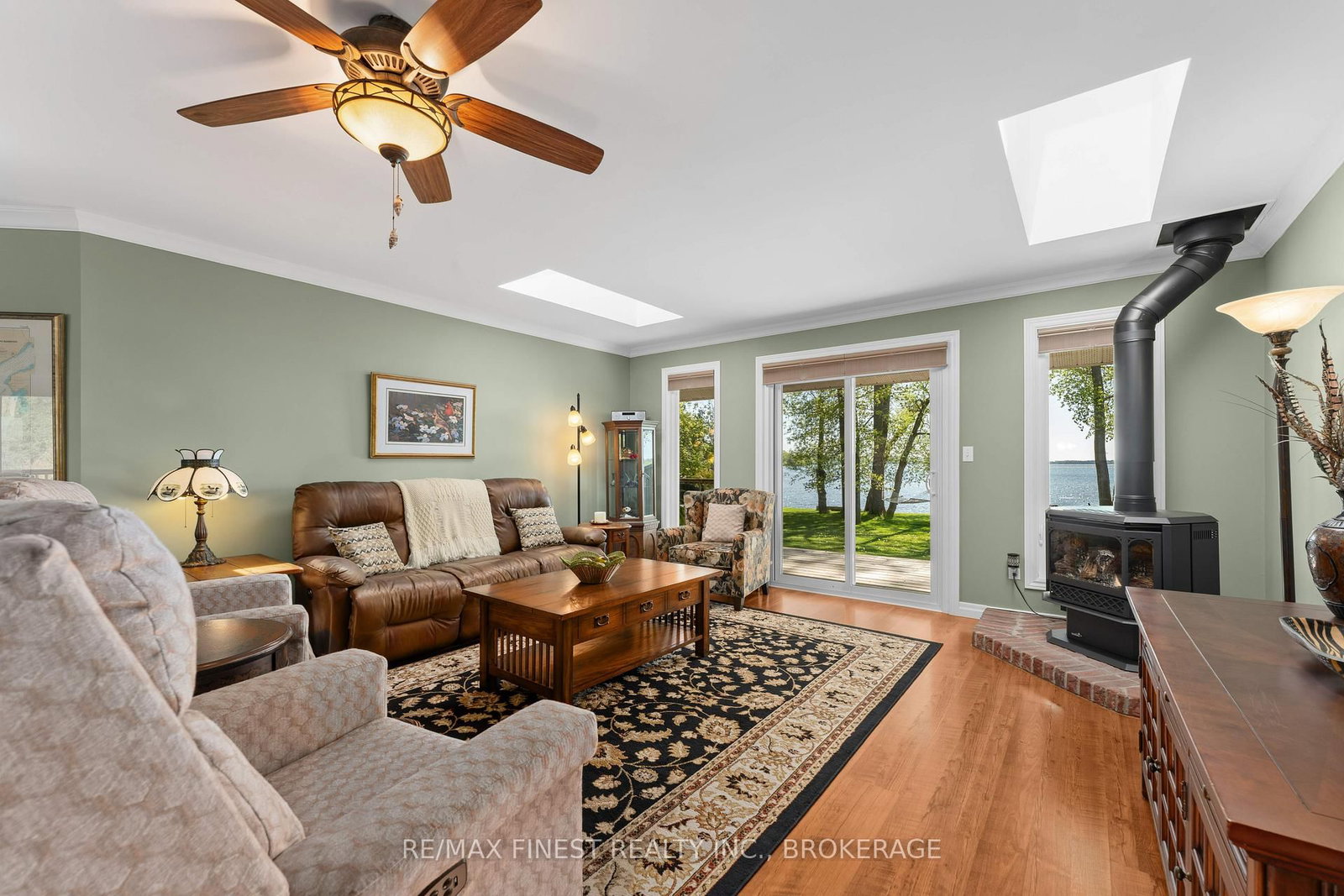 14 Sunset Lane • Napanee, ON photo 13