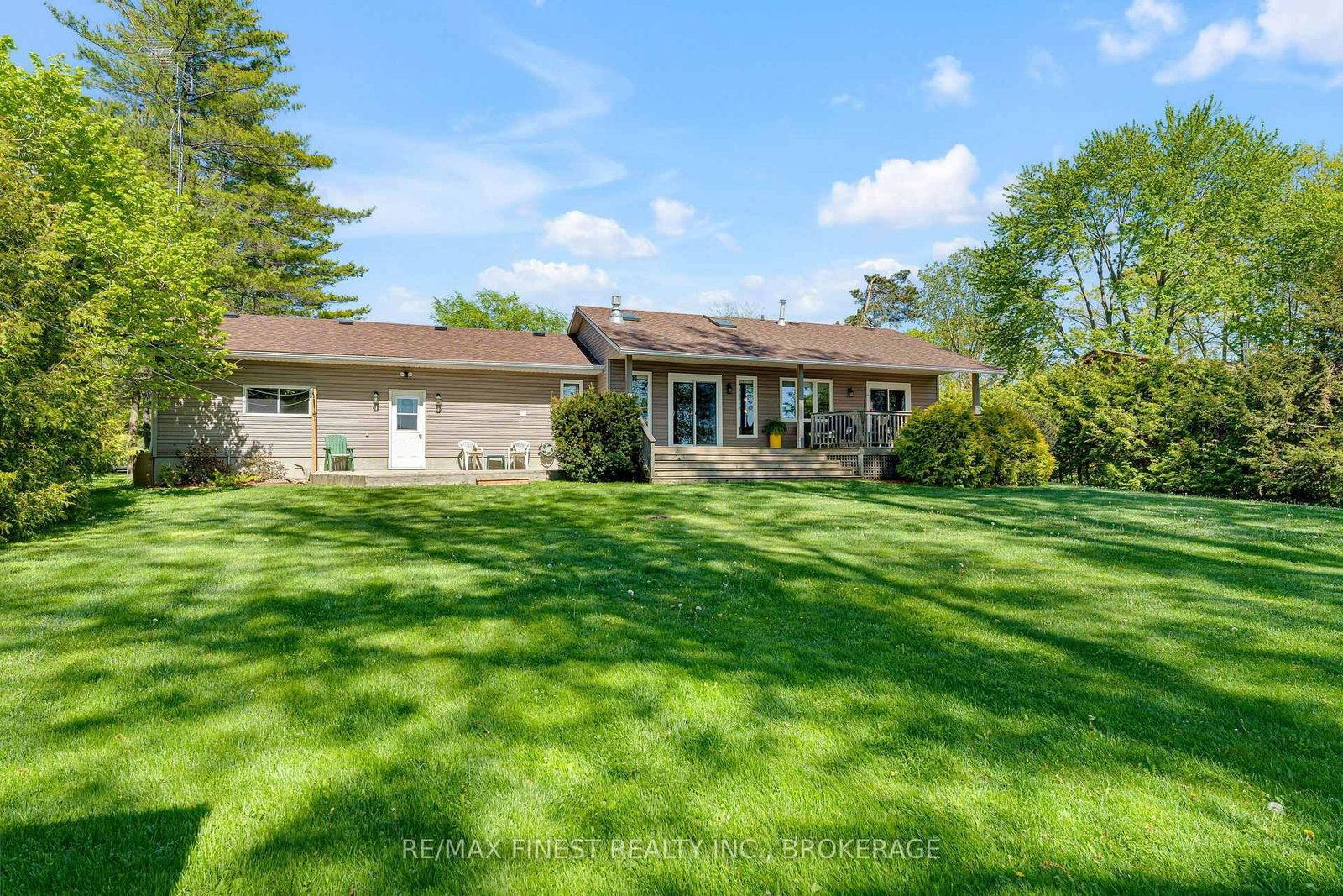 14 Sunset Lane • Napanee, ON photo 37