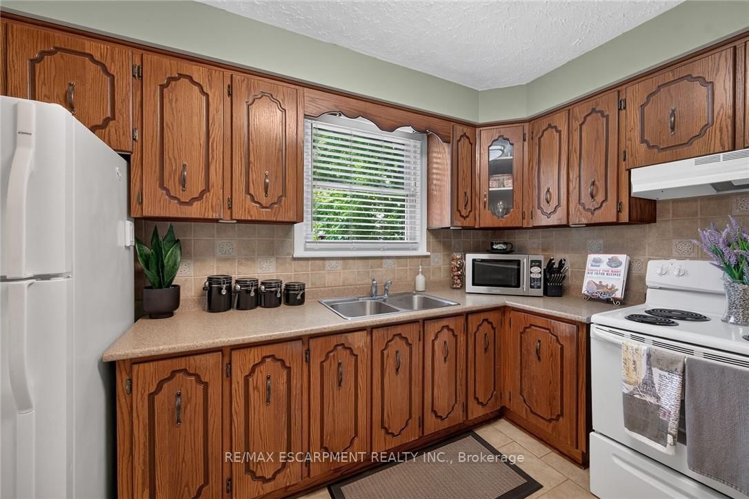 180 East 25th Street • Hamilton, ON photo 13